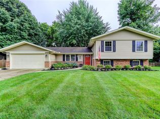 970 Pheasant Run Dr, Dayton, OH 45458