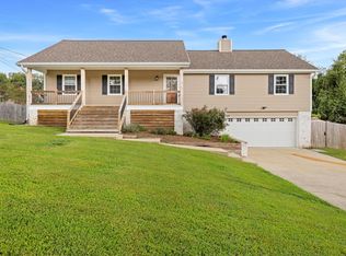 1231 Woodsage Dr, Soddy Daisy, TN 37379
