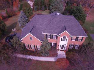 5062 Oakmont Dr, Warrenton, VA 20187