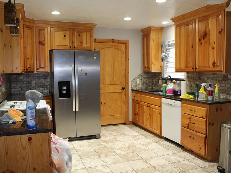 2217 Laneway Cir — Photo 8