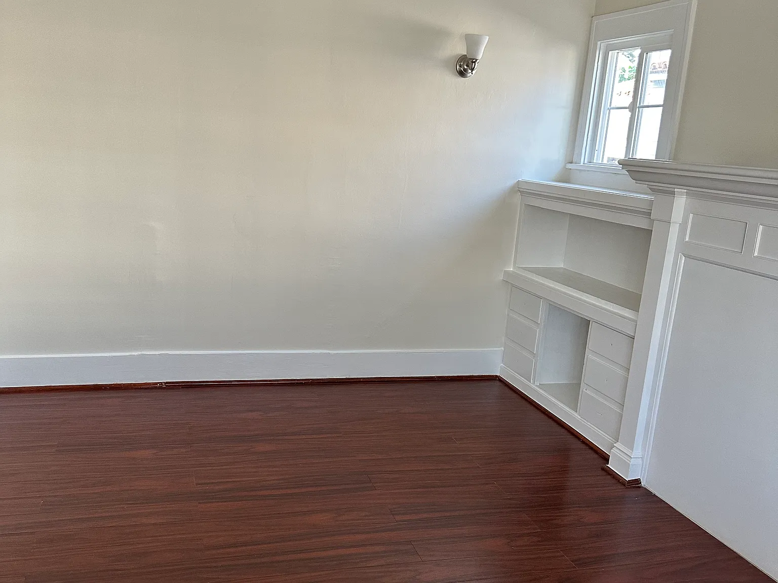 121 S Fremont Ave — Photo 3