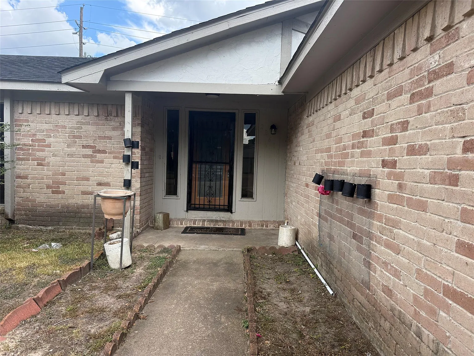 4 bed, 2.0 bath, 2006 sqft, $2,450 — Photo 3