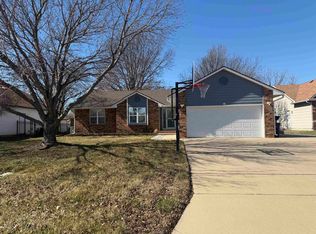 1415 Chelle Ct, El Dorado, KS 67042