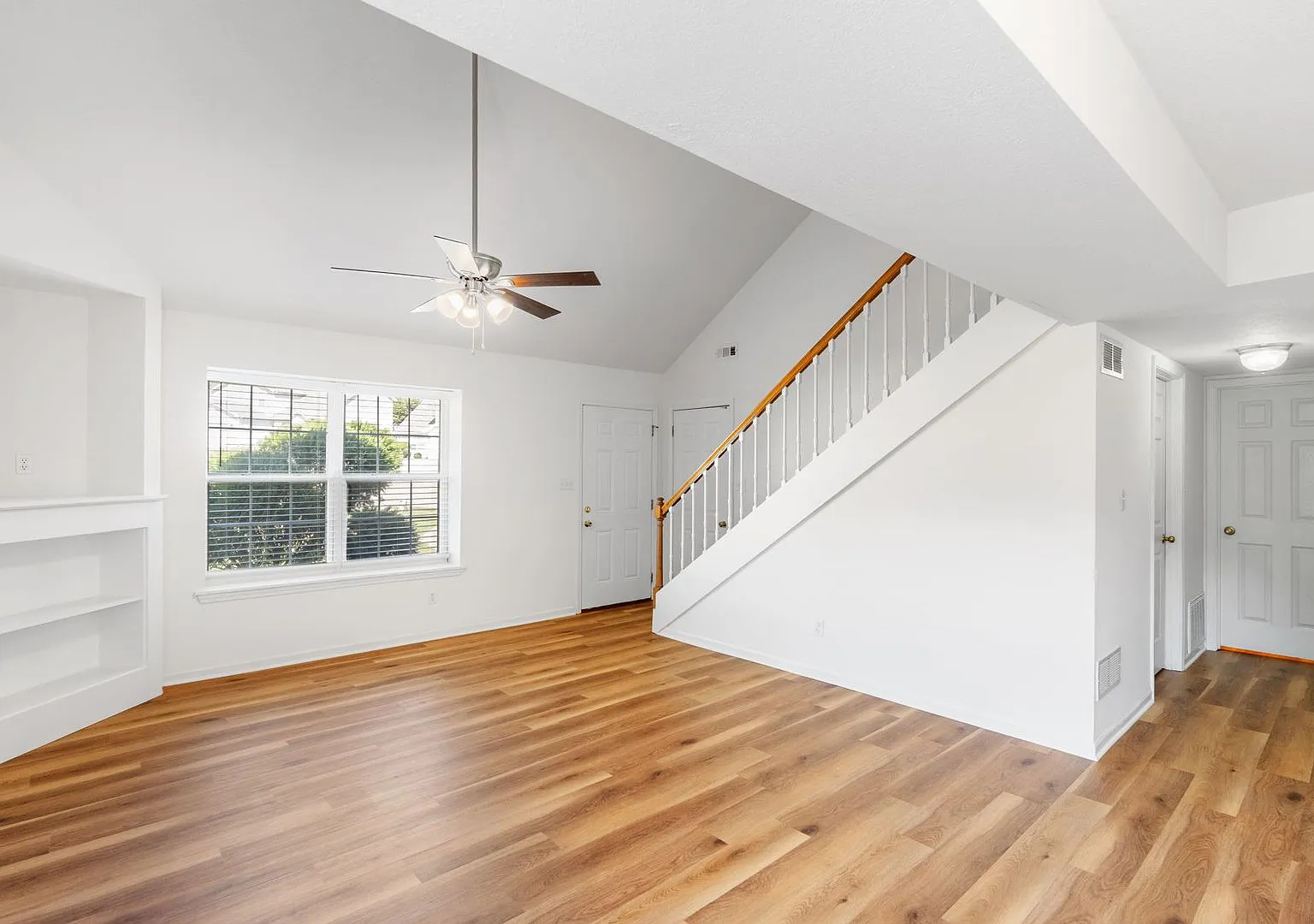 5013-5015 Betty Jean Way — Photo 3