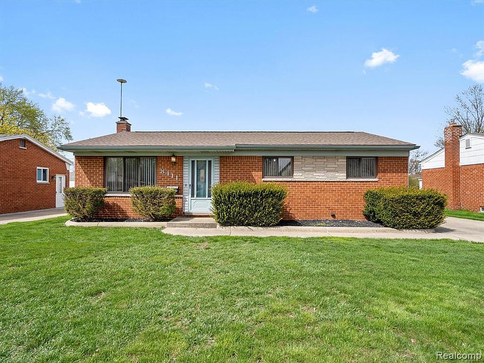 8411 Independence Dr, Sterling Heights, MI 48313 | Zillow