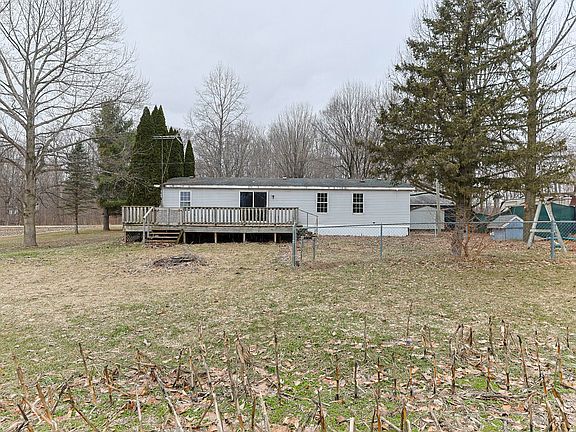 5th image of 60123 Dailey Rd