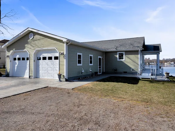 230 Cooks Lndg, Michigan Center, MI 49254