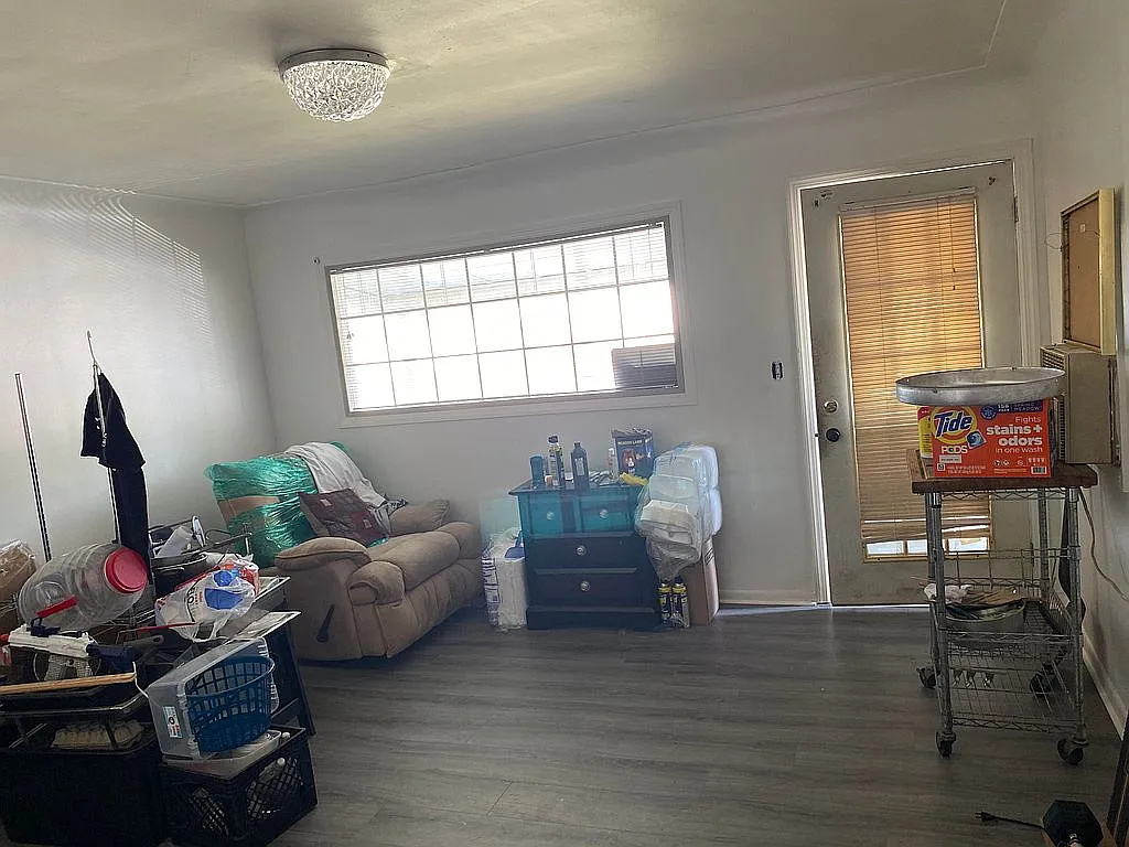 250 Courtland Ave photo 1