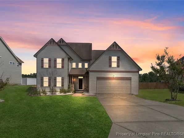 953 Highgrove Dr, Spring Lake, NC 28390