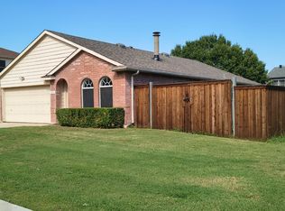 1033 Lakeview Ct, Little Elm, TX 75068