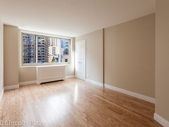3rd image of 30 W 63rd St APT 5H