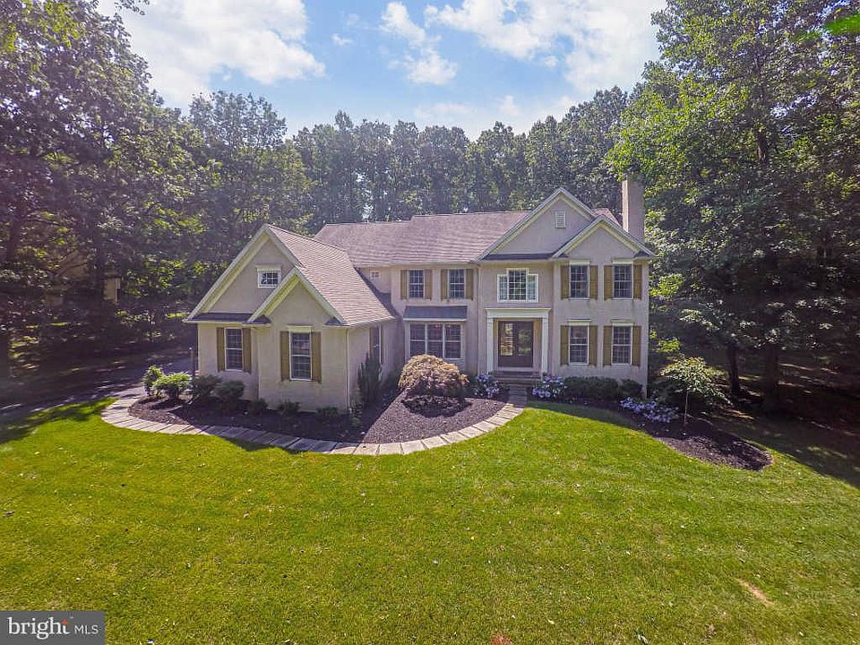 1st image of 88 Bowman Ct