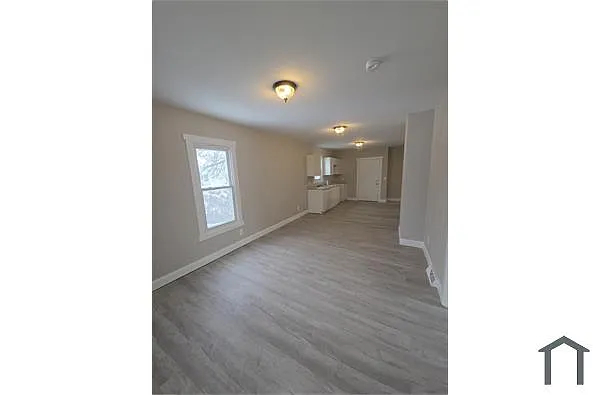 Building Photo - 608 3rd St