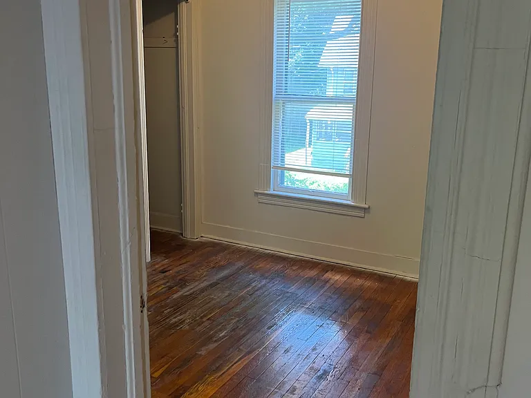 4 Truesdell St #2R — Photo 9