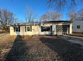 907 Moore St, Danville, IL 61832