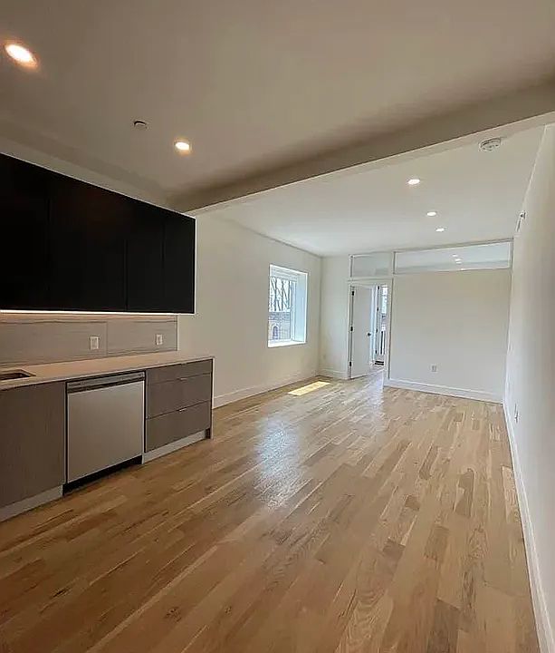 1st image of 577 3rd Ave #5B