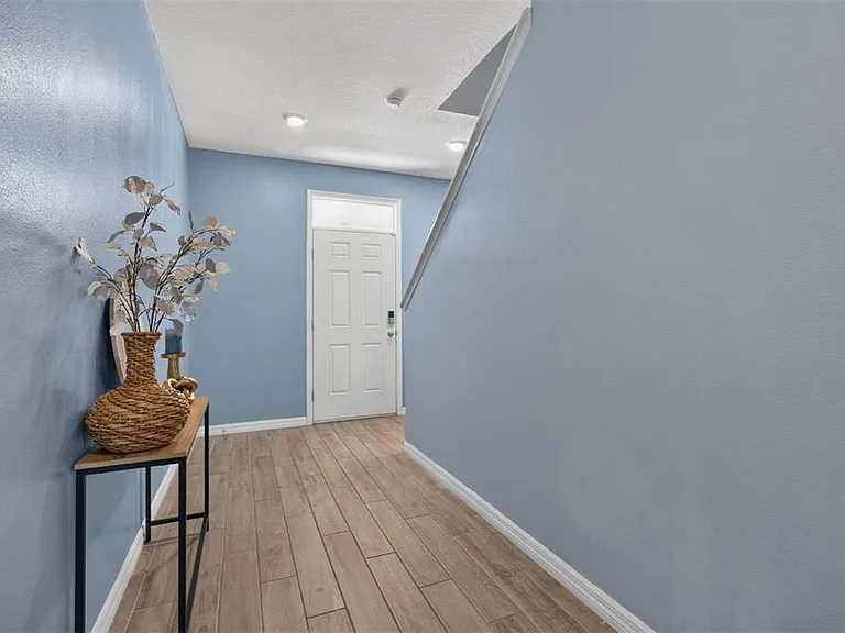5122 SW 49th Ln — Photo 4