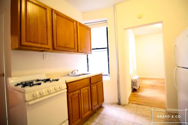 Rented by Grand & Co. | media 13