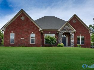 2320 Rothmore Dr SW, Huntsville, AL 35803