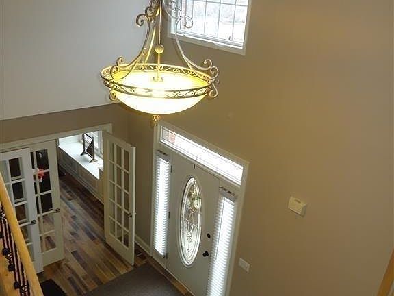 2nd image of 6813 Oleander Ct