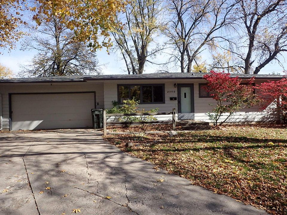 1st image of 2302 Furman Dr