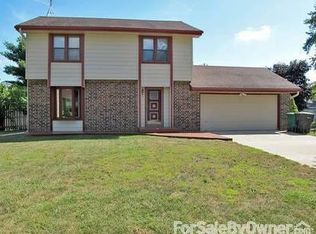1008 1st St NW, Altoona, IA 50009