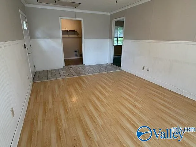 1114 Terry Cir — Photo 3