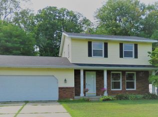 6861 Eric Ave, Jenison, MI 49428