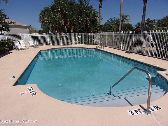 2nd image of 1271 Berryhill Dr