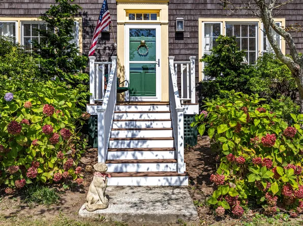 24 West Mystic Avenue, Groton, CT 06355