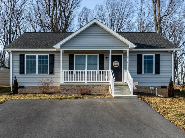 2330 Whitestone Dr, Rockingham, VA 22801