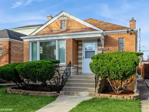 10748 S Eberhart Ave, Chicago, IL 60628