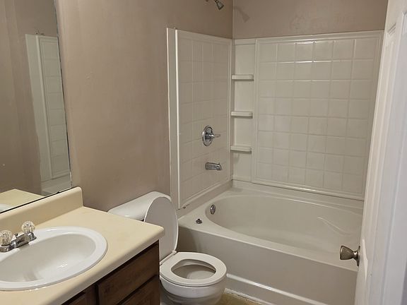 4th image of 12201 Waldrop Pl