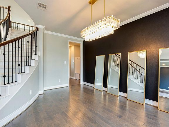 4th image of 4123 Abigail Way