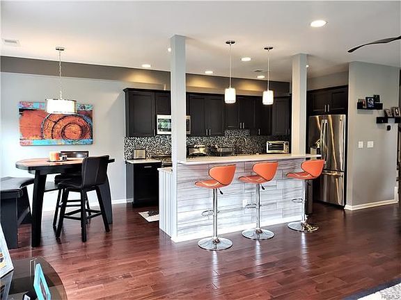5th image of 74 Fairways Dr