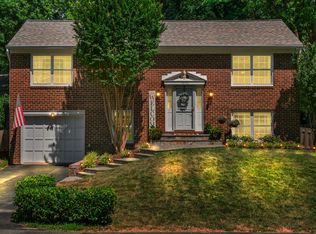10159 Marshall Pond Rd, Burke, VA 22015