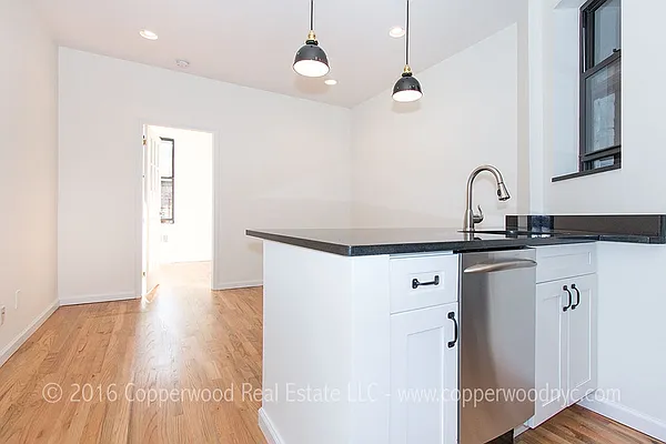 Rented by Copperwood Real Estate | media 11