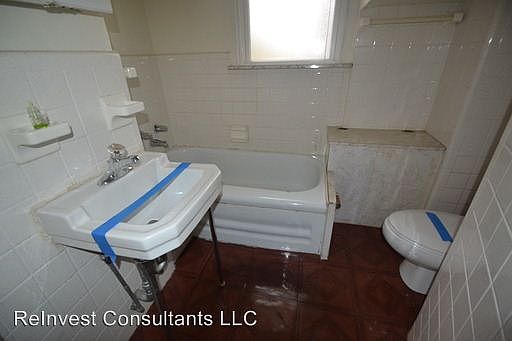 5th image of 4710 Howard Ave