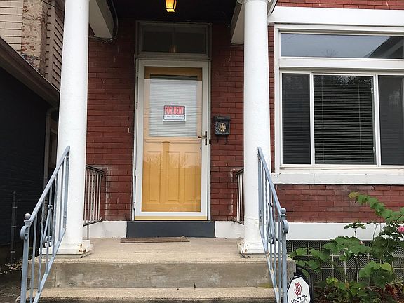 Private covers entrance