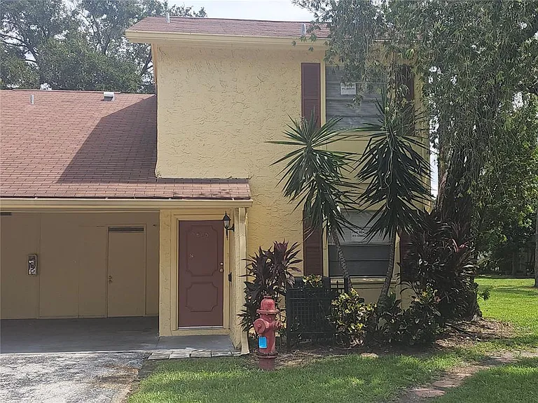 7605 Pasa Dobles Ct — Photo 1