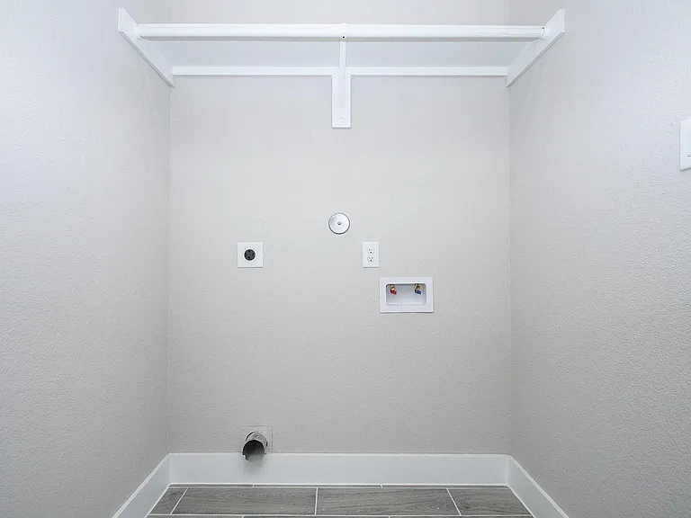 4401 Alvin St #B — Photo 15