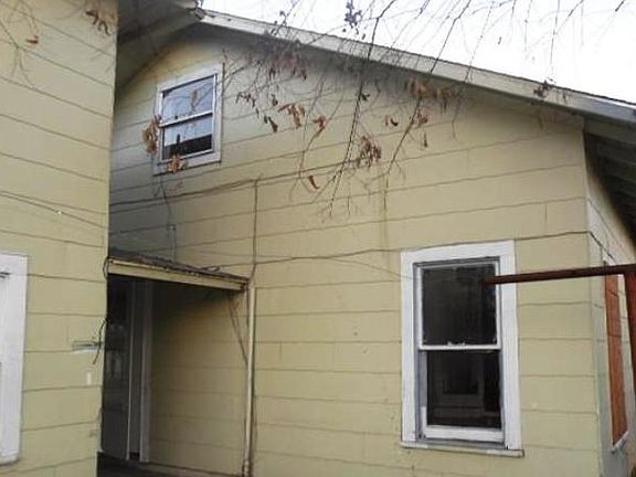 2nd image of 607 N Jones St