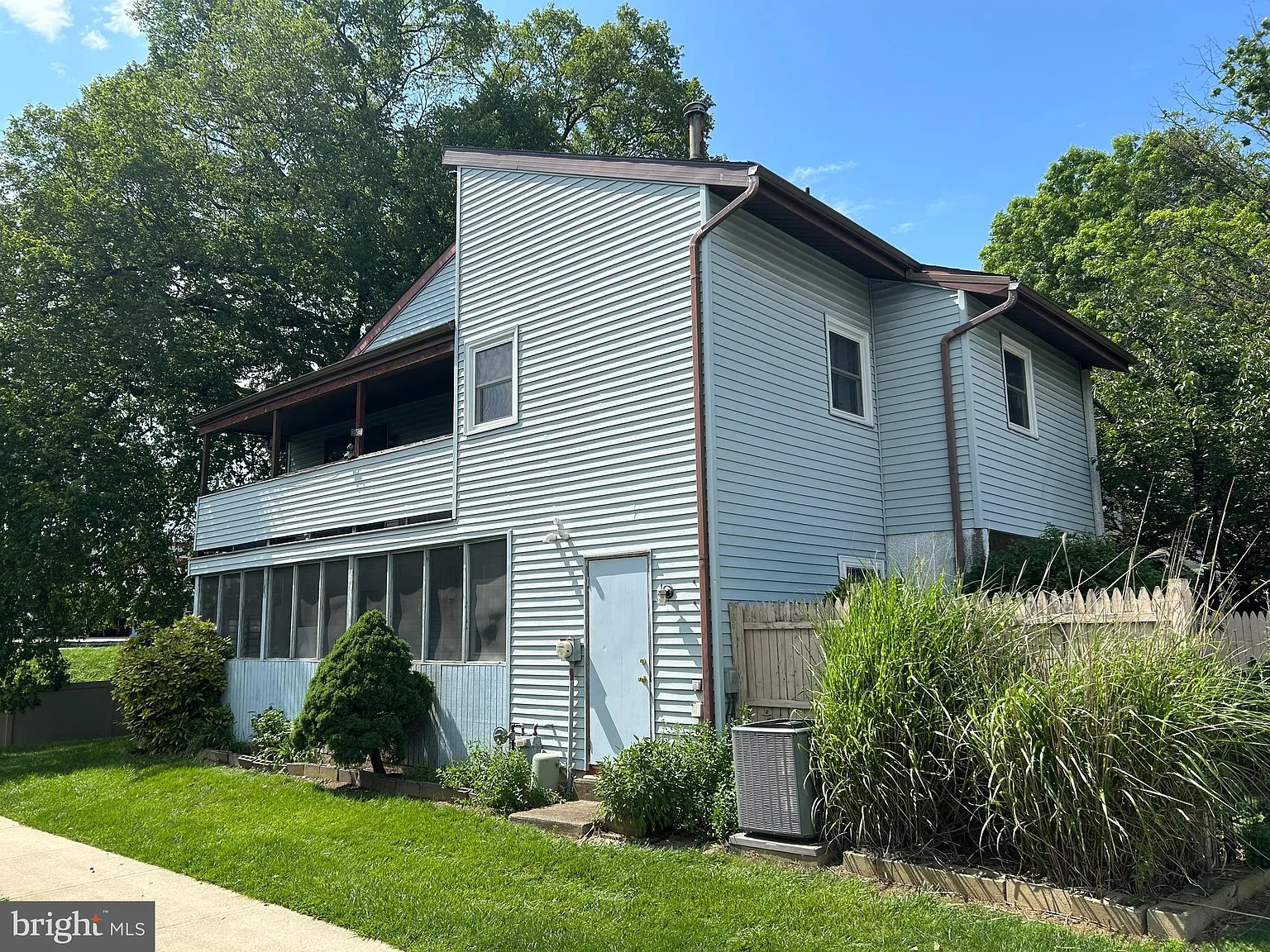 357 Greenland Dr photo 1