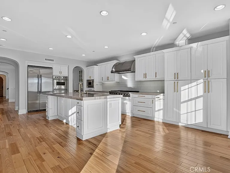 19 Bell Pasture Rd — Photo 18