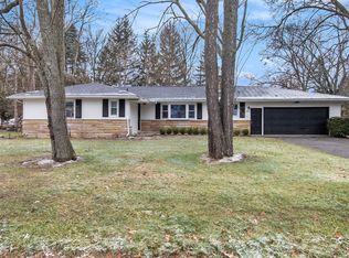 1928 Alsup Ave, Commerce Township, MI 48382