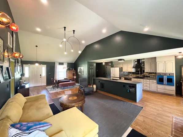 3011 Tyree Springs Rd, Hendersonville, TN 37075