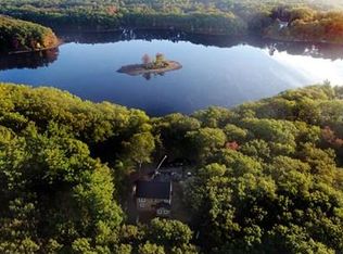 230 Swan Pond Rd, North Reading, MA 01864