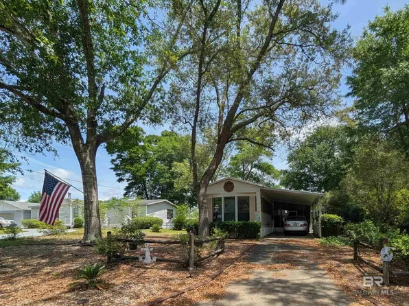 1558 Valencia Dr, Lillian, AL 36549