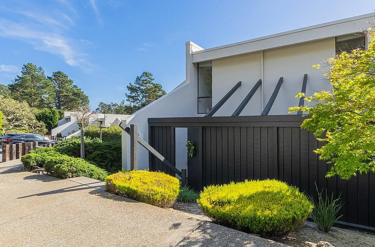 High Meadow Dr, Carmel — Photo 1