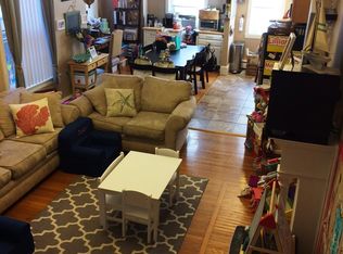 1828 Pine St APT 2R, Philadelphia, PA 19103